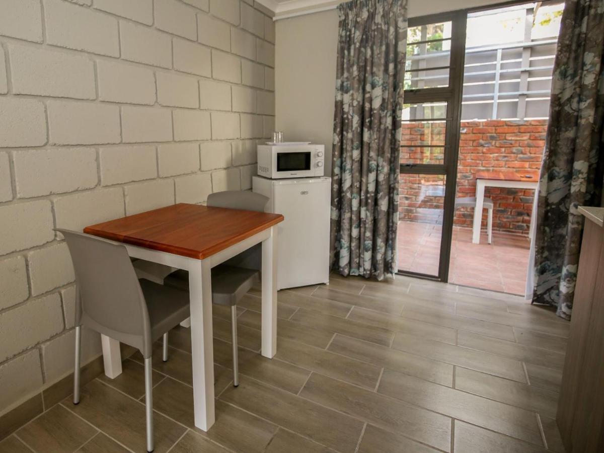 Farmview Guest House East London Exterior foto