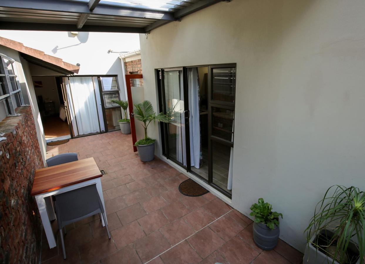 Farmview Guest House East London Exterior foto